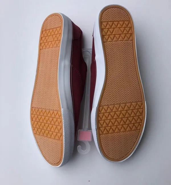 Mossimo Red Burgendy Tie Shoes, NWT, Size 9 - Image 2