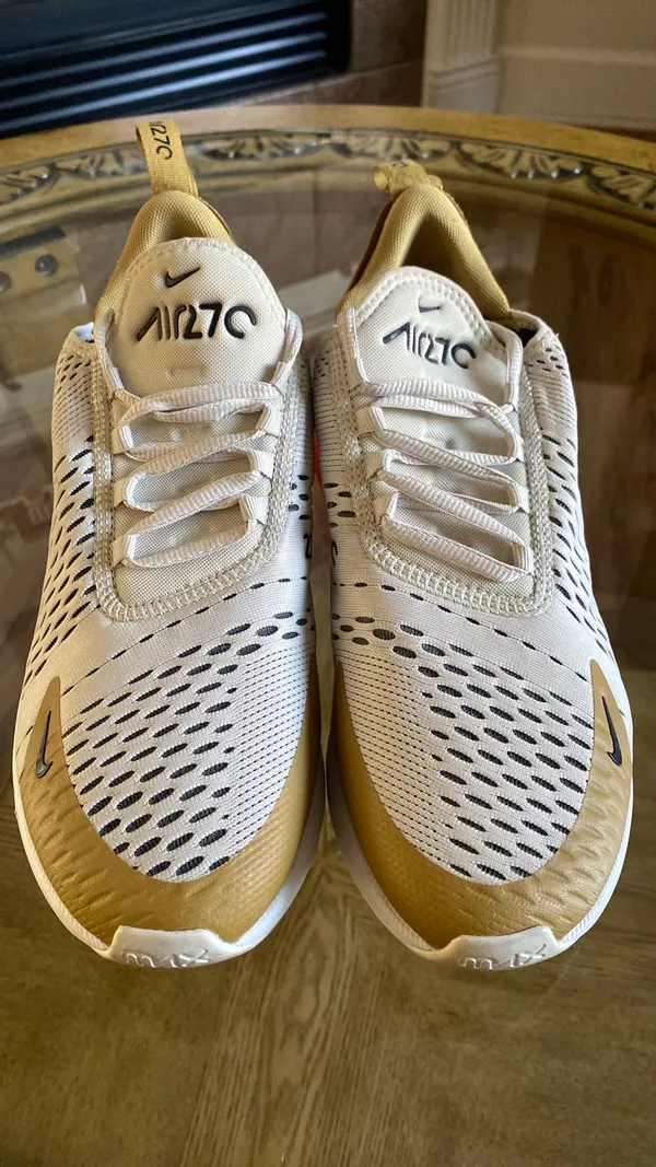 Nike Air Max 270 Shoes - Image 10