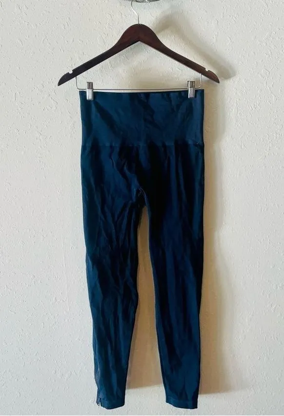 SPANX Look At Me Now Seamless Side Zip Legging in Navy Blue - Image 6
