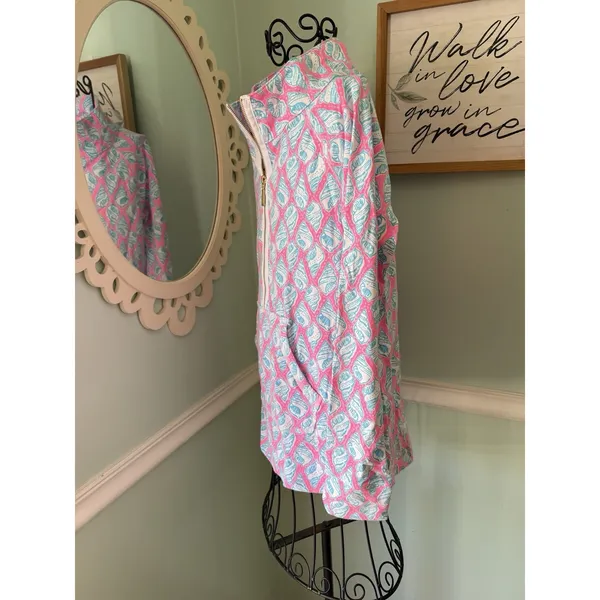 Lilly‎ Pulitzer Shirt Size M Pink Blue Shell Print Little Tipsy Skipper Top - Image 6