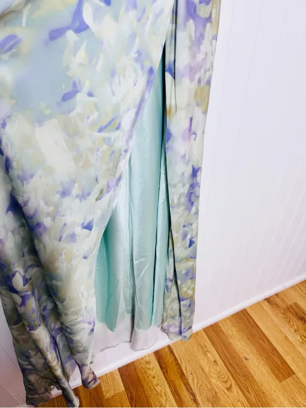 ASTR the Label Elynor Watercolor Halter Maxi Dress Medium Pastel Wedding Guest - Image 9