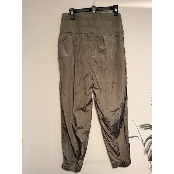 FP Movement‎ Women's Jogger Pants Olive Green Smocked Waist Lightweight size L - Image 4