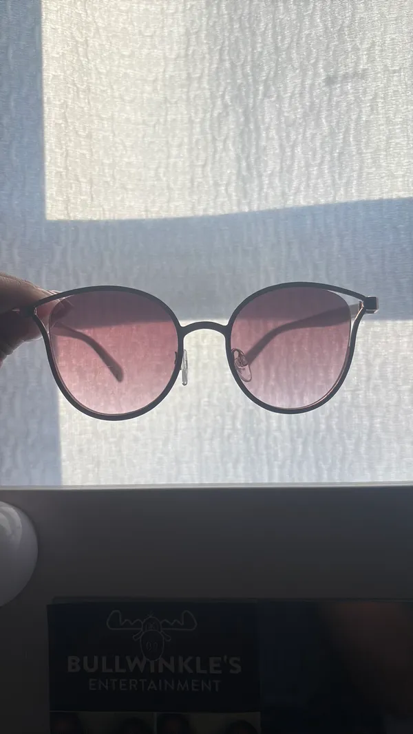 Sunglasses gold corners - Image 3