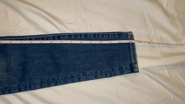 American Eagle Hi-Rise Jegging Jeans Size 4 Regular Medium Wash - Image 9