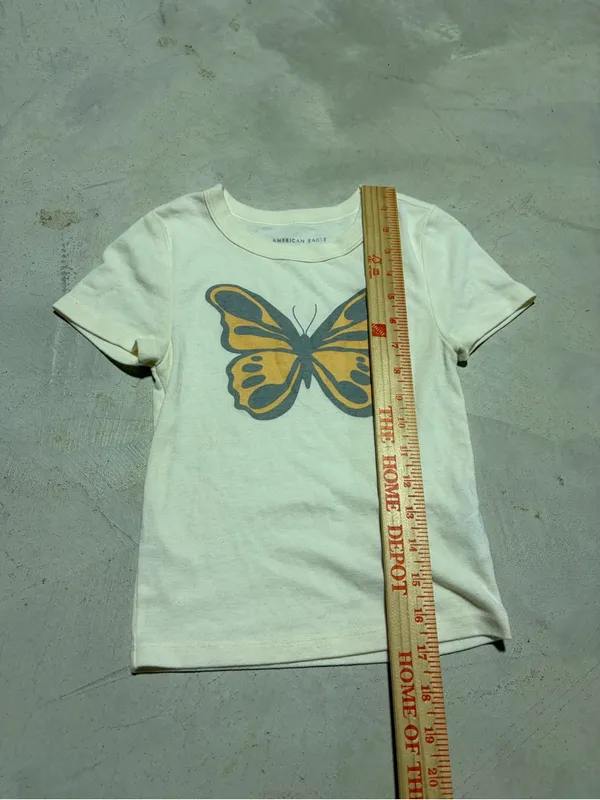 American Eagle Outfitters Cream cropped Tee with Yellow Butterfly XS - Image 3