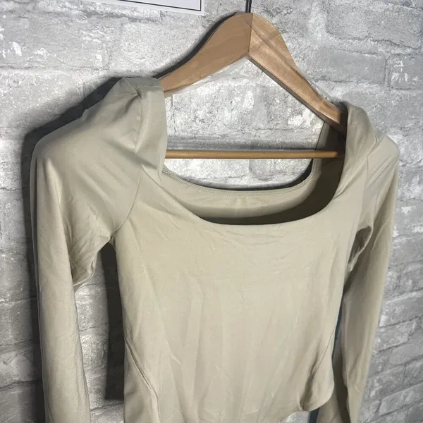 Lululemon Nulu Square Neck Long Sleeve Bodysuit Thong Cut NWT Size Small (MOVT) - Image 3