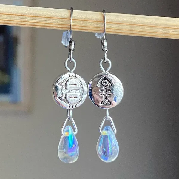 Handmade cat & fish teardrop dangle earrings 🐈🐟 - Image 4
