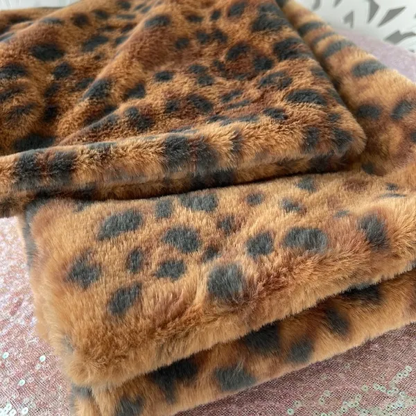 Aerie FAUX FUR LEOPARD PRINT SCARF - Image 4