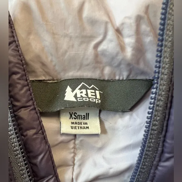 REI CO-OP WOMEN’S DOWN JACKET! - Image 4