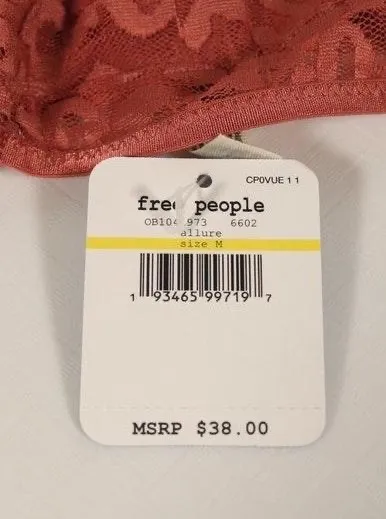 Free People NWT  Toni Bralette Size Medium - Image 3