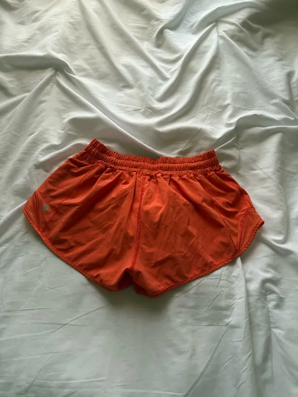 Lululemon Hotty Hot 2.5" Shorts - Image 2