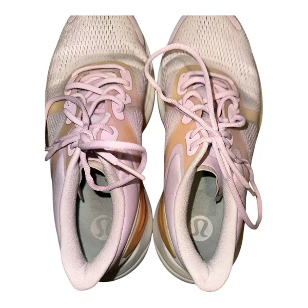 Luluemon Blissfeel‎ Womens Pink Running Shoes, Size 8 - Image 6