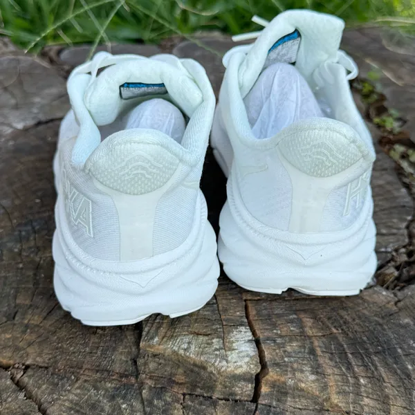 Hoka One One Clifton 9 Running women shoes size 6 - Image 4