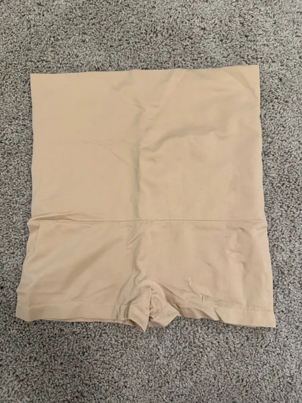 Seamless Beige Shapewear Shorts- Large NWOT - Image 4