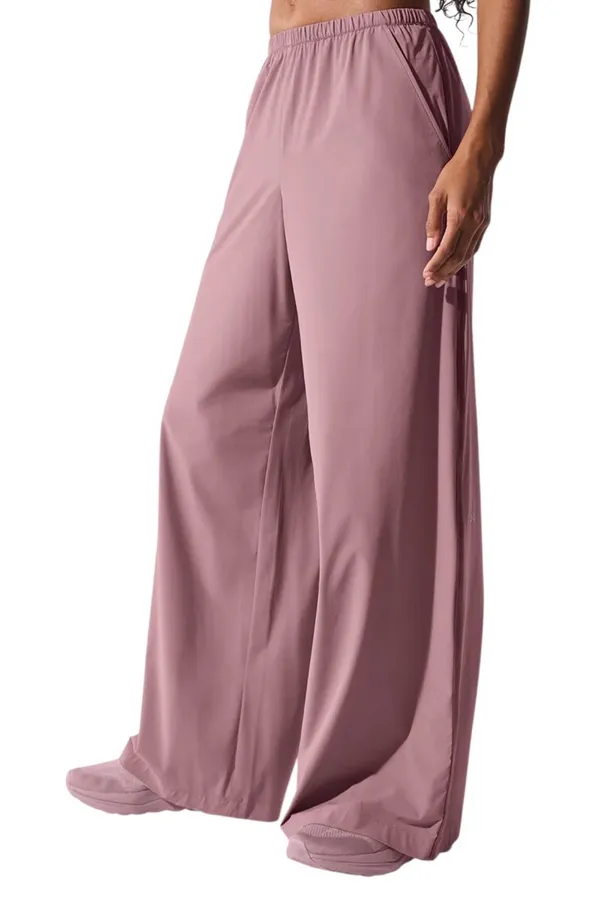 Alo Yoga Breezy Wide Leg Pant (Long) Smoky Quartz S - Image 2