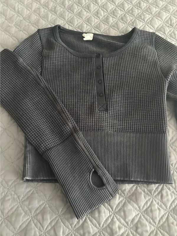 Aerie offline too long sleeve - Image 2