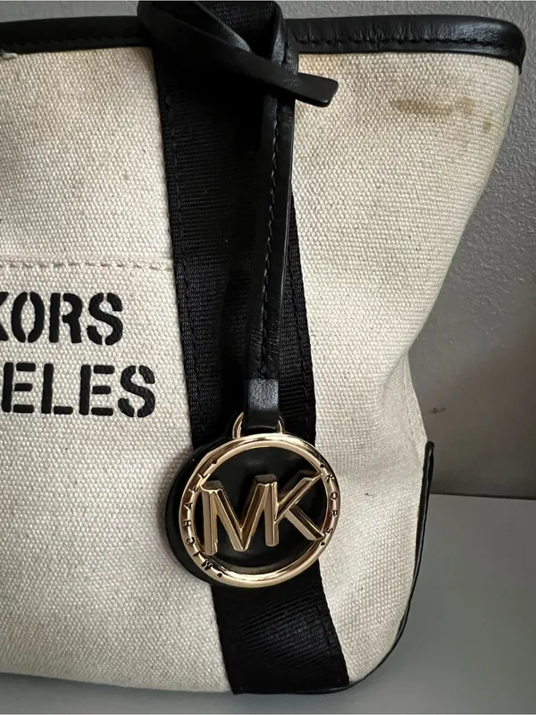 Michael Kors Small Off White Canvas Los Angeles Heart Tote Bag Black Trim Rare - Image 7