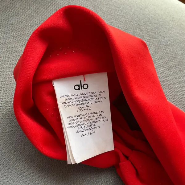 Alo Yoga Airlift Headband Bright Red - Image 4