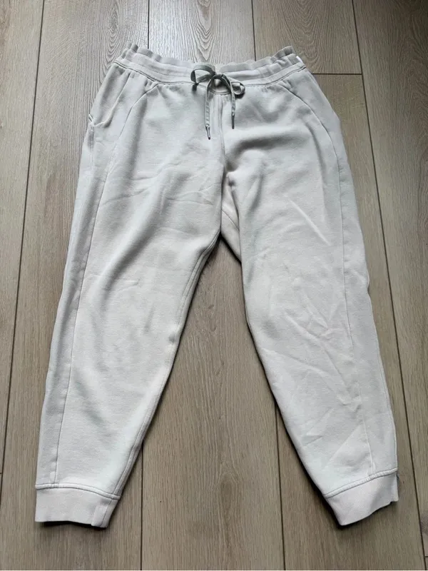 Lululemon Scuba High-Rise Jogger Fleece 28" White Opal Size 10 Off White Sweats - Image 9