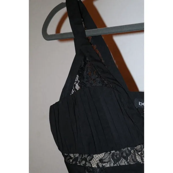 Bebe sleeveless ruched blouse - Image 5