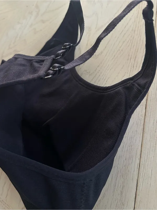ProFit Padded Sports Bra Size S Adjustable - Image 3