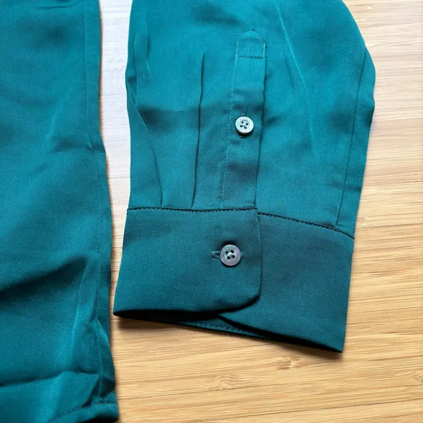 J.Crew Drapey Satin Button Up Top Medium Green Long Sleeve Collared Shirt Preppy - Image 3