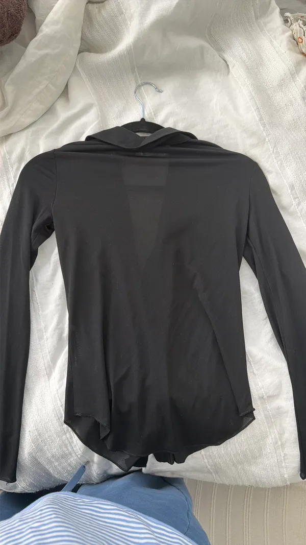 Aritzia Wilfred Blouse - Image 3