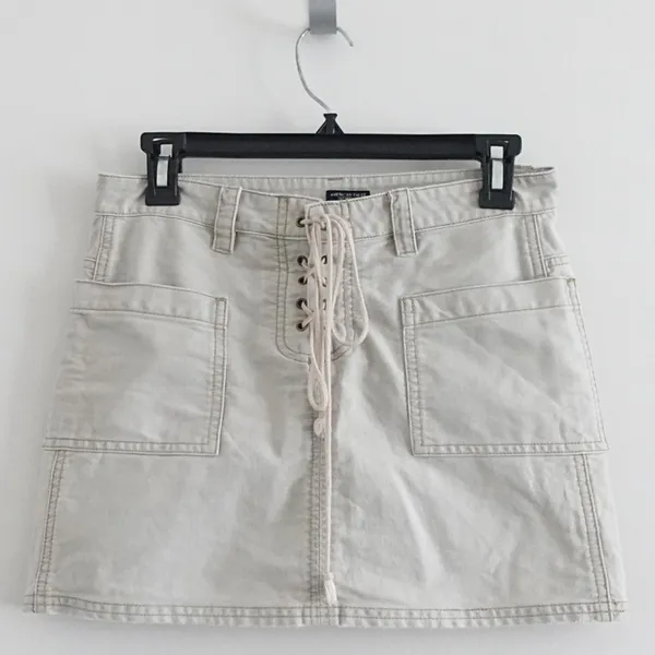 Vintage Y2K American Eagle Khaki Low Rise Lace Up Cargo Mini Skirt Size 0 - Image 2