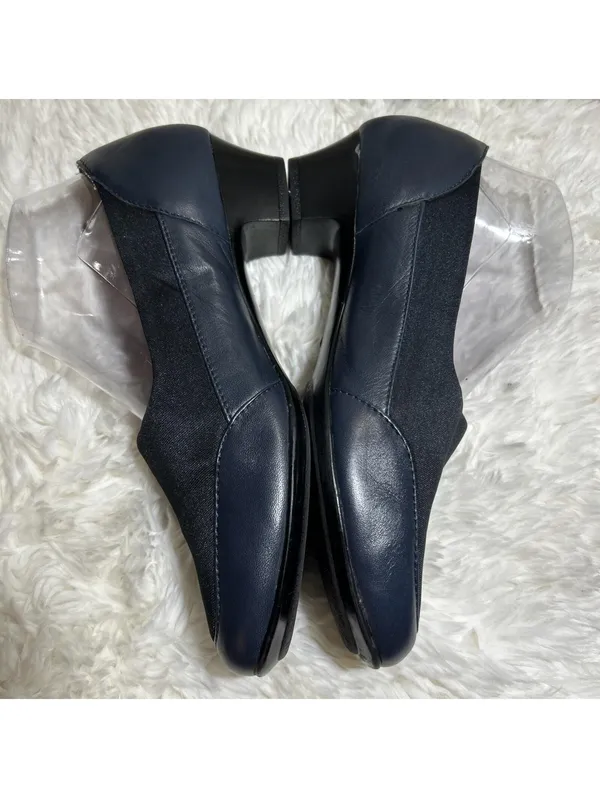 Sofft Women's Size 7.5W Black Leather Square Toe Casual Comfort Slip On Shoes - Image 2