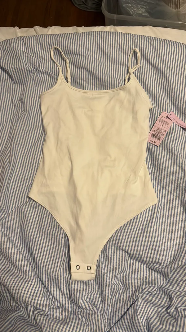 Target White scoop neck bodysuit - Image 2