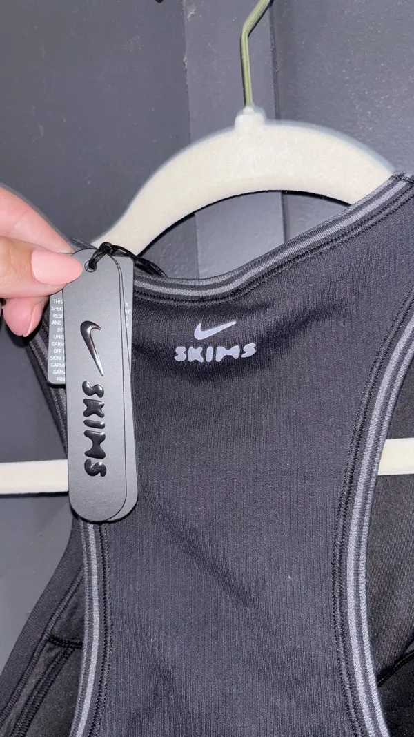 Nike SKIMS  - Image 3