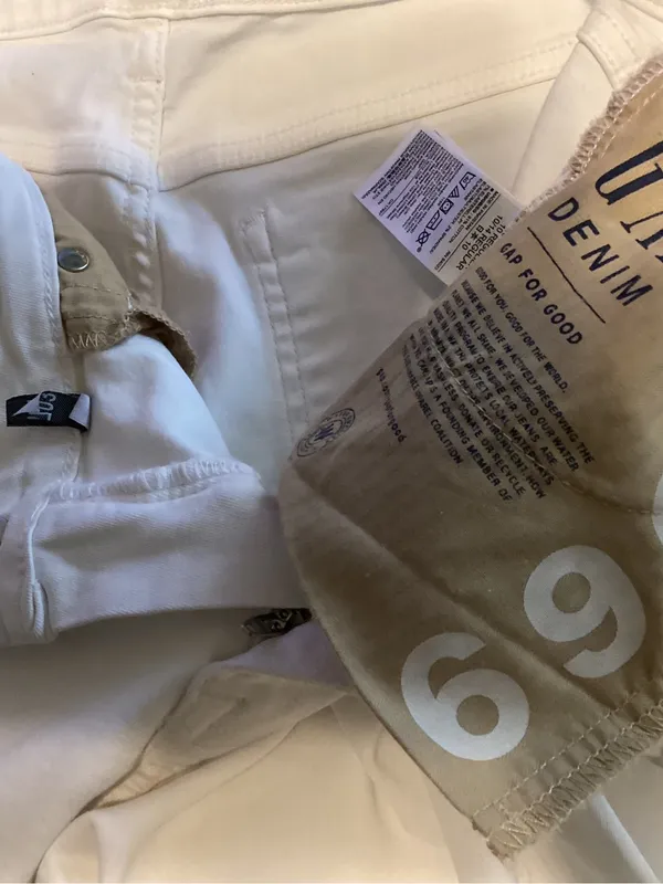 GAP White Jeans SZ 30R - Image 6