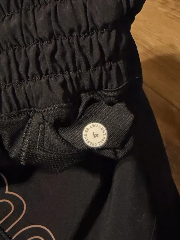 Lululemon Hotty Hot Shorts 4" - Image 4