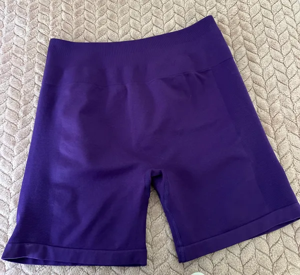 Amazon AUROLA Scrunch Athletic Biker Shorts - Image 3