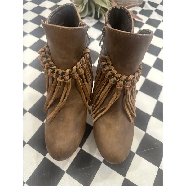 Shiekh Sbicca Women Brown Fringe Wedge Ankle Boots Boho western Side Zip Size 9 cowboy - Image 2