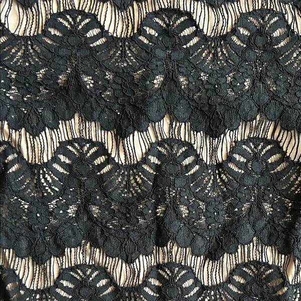 Jessica Howard Black Lace Overlay Top - Image 4