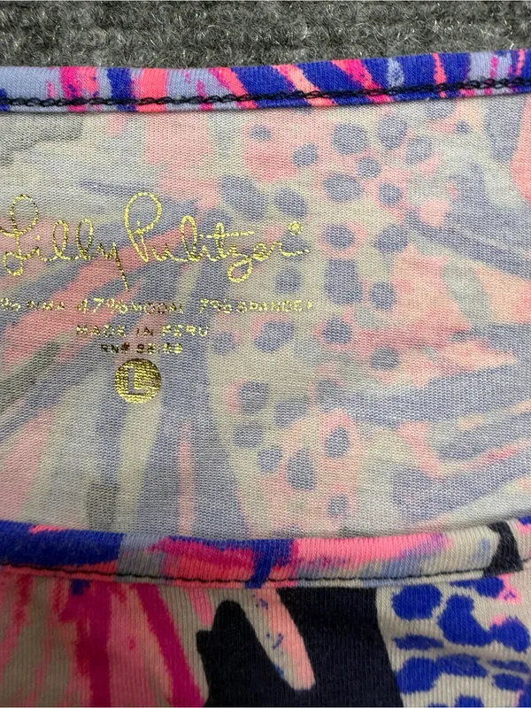 Lilly Pulitzer WomansLarge Tassel Hem Tropical Print Navy & Pink 1/4 sleeves - Image 5