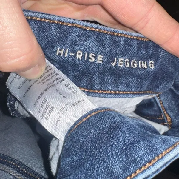 American Eagle stretchy normcore size 8 hi-rise jeggings - Image 2