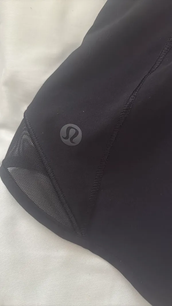 Lululemon Shorts Hotty Hot 2.5" Black - Image 4
