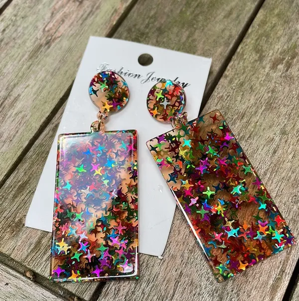 Multicolored Star Resin Rectangle Drop Earrings - Image 6
