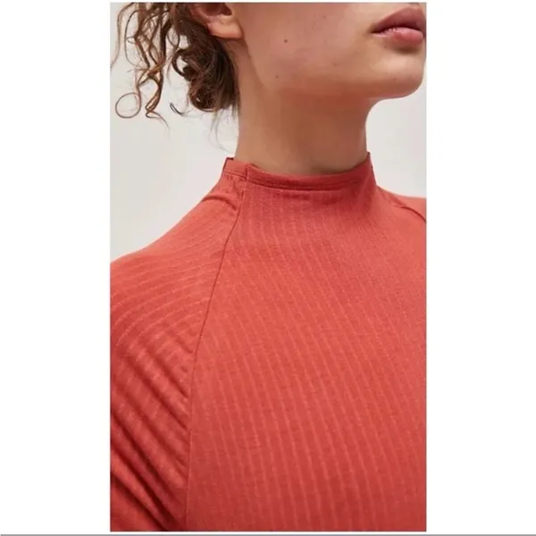 Anthropologie Indra Mock Neck Rose Seamless Turtle Neck NWT Sz L - Image 2
