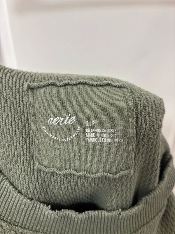 Aerie Oversized Waffle Knit Crew Knit Pullover Sweater in Olive Green S - Image 4