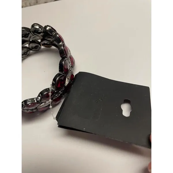 Kohl’s NWT Gunmetal Red Rhinestone Stretchy Stretch Bracelet MSRP $34 -Nice Gift - Image 5
