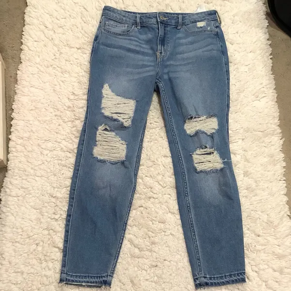 Hollister Distressed Raw Hem Straight Mom Jeans Light Wash‎ 7 Regular - Image 2