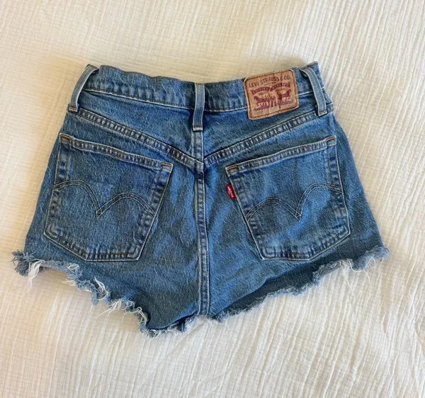 Levi’s Jean Shorts 501 - Image 2