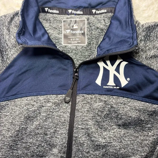 Fanatics Yankees Navy and Gray Quarter-Zip Pullover - Image 2