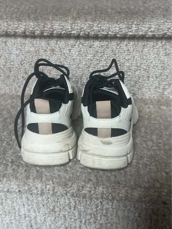 Steve Madden Clydie Sneakers - Image 3