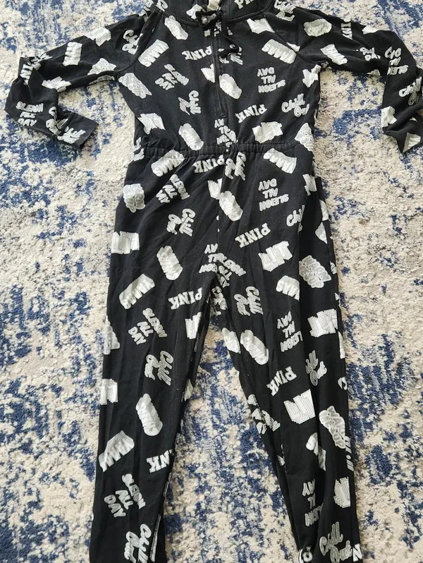 PINK Victoria's Secret Onesie Pajamas Size M - Image 4