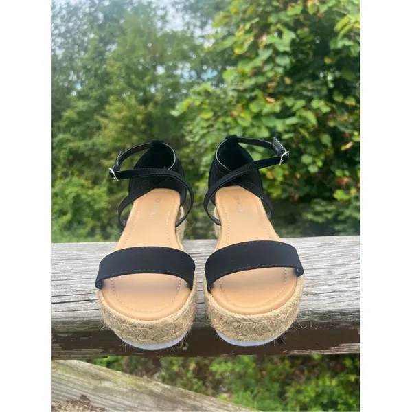 Top Moda Black Faux Suede Strappy Sandals Sz 7 NIB - Image 6