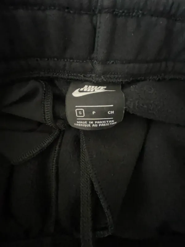 Nike joggers - Image 3